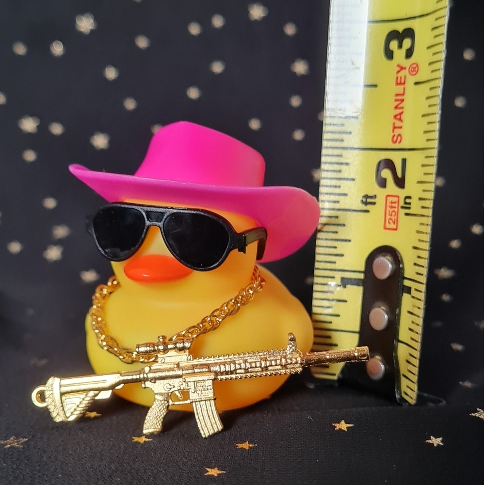 Pink Hat Cowgirl Duck - Picture 4 of 7